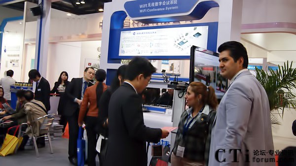 國內(nèi)外客商展會現(xiàn)場咨詢和洽談